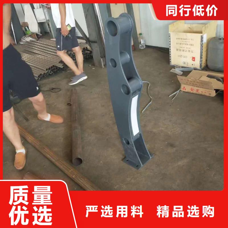 道路護(hù)欄立柱橋梁防撞護(hù)欄自有生產(chǎn)工廠