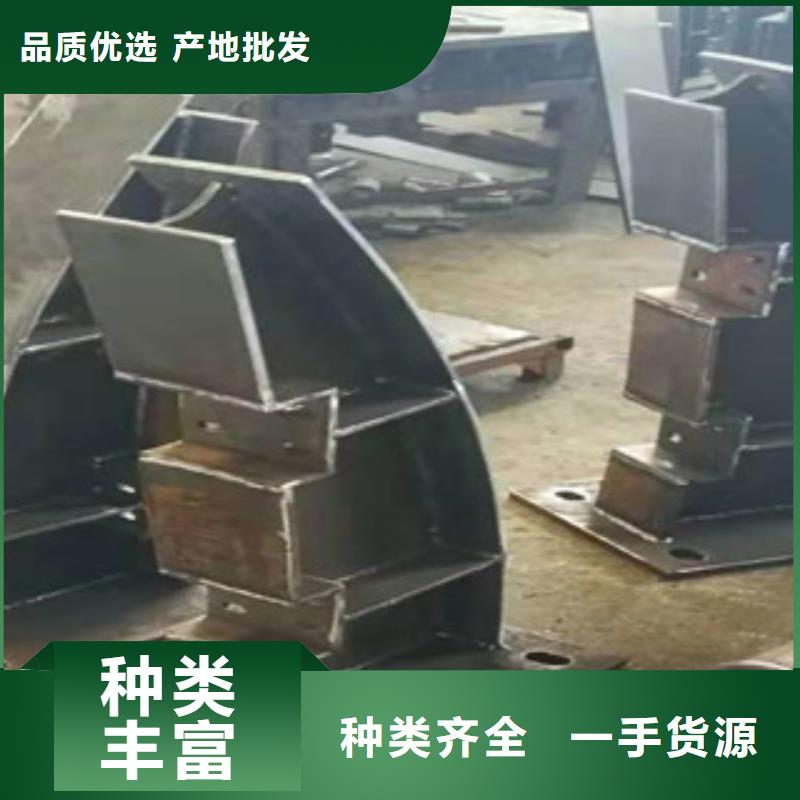 不锈钢复合管护栏_道路隔离栏款式多样