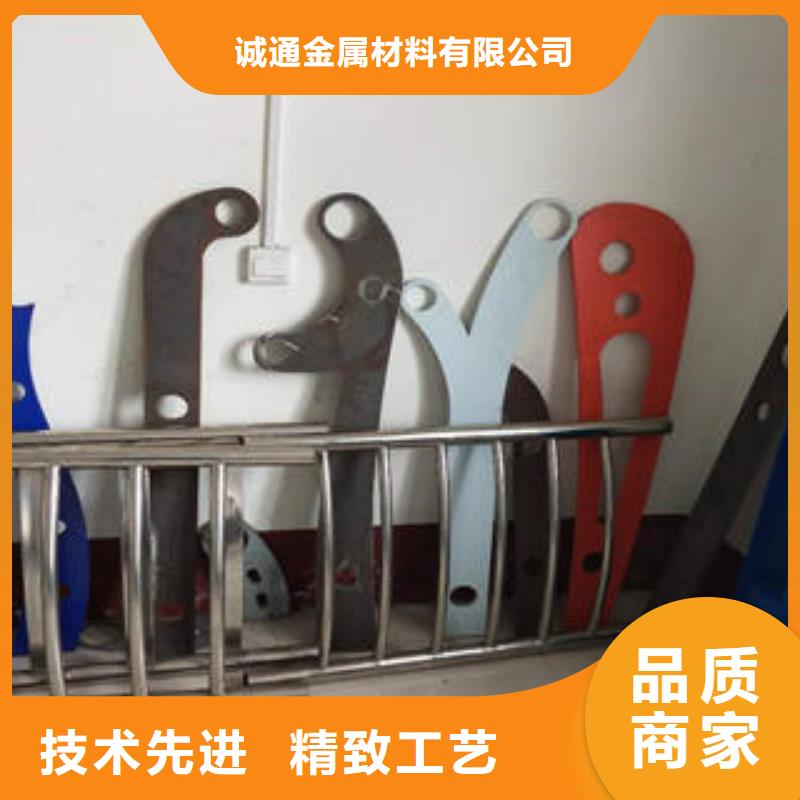 復合管防撞護欄高鐵站護欄為品質而生產