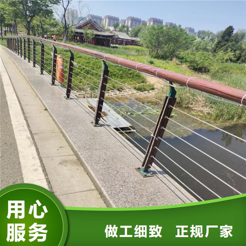 西藏当地展鸿热镀锌喷塑桥梁护栏展鸿护栏厂家设备精良