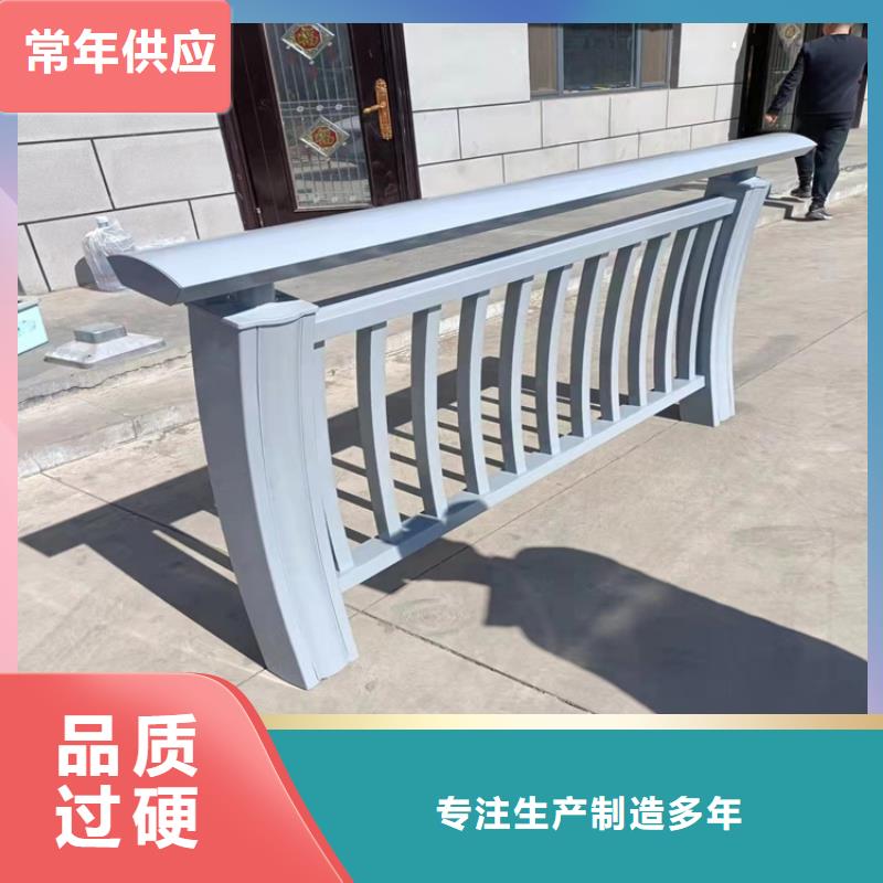 橋梁防撞欄桿美觀大方耐候性好