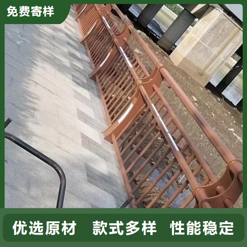 铝合金灯光道路护栏寿命长久