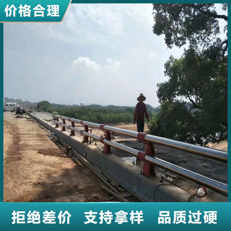 河南鹤壁周边木纹转印栏杆立柱展鸿护栏厂家保质保量