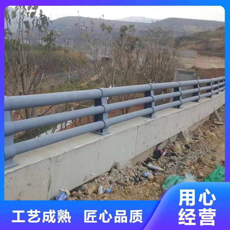 铝合金桥梁护栏展鸿护栏生产工艺成熟