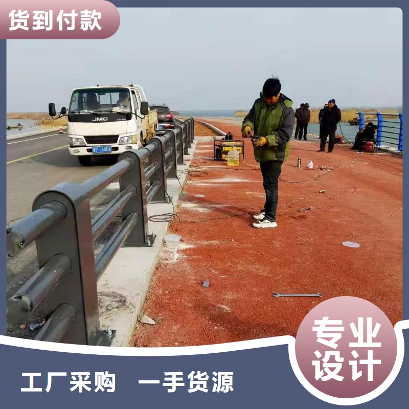 灯光景观护栏厂家热镀锌立柱性能稳定