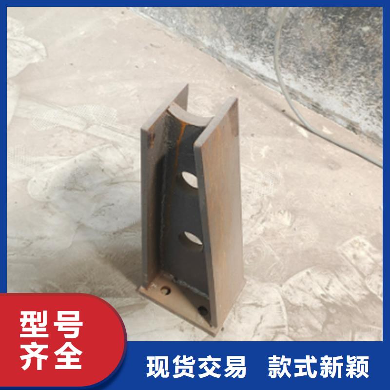 不銹鋼橋梁護(hù)欄橋梁護(hù)欄立柱廠家?guī)齑纨R全廠家直供