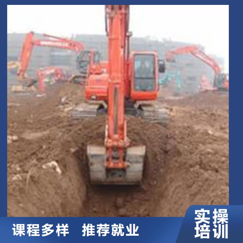 路北裝載機叉車考證培訓班適合男孩學的技術有哪些