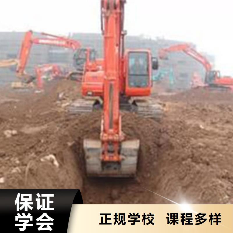 路南專業的鏟車叉車培訓機構學叉車鏟車好嗎有前途嗎