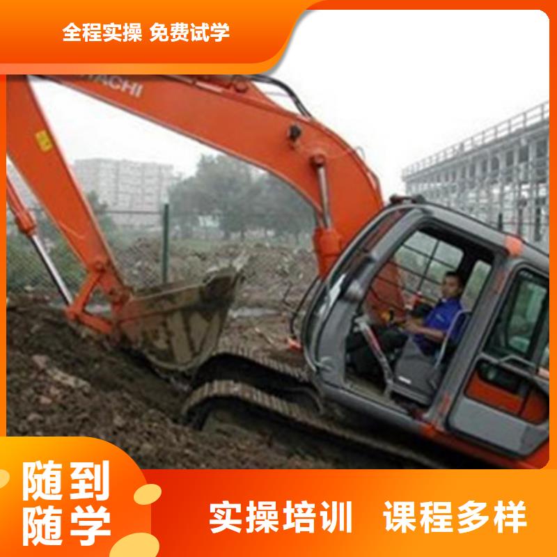 清苑學叉車本哪家學校好虎振工程機械技術學校