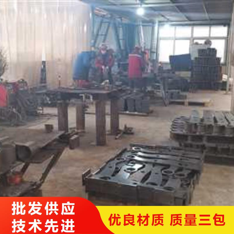 不銹鋼橋梁護(hù)欄廠家-0元拿樣