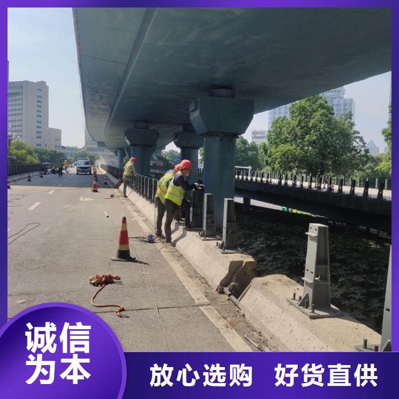 Q235鍍鋅噴塑立柱款式新穎