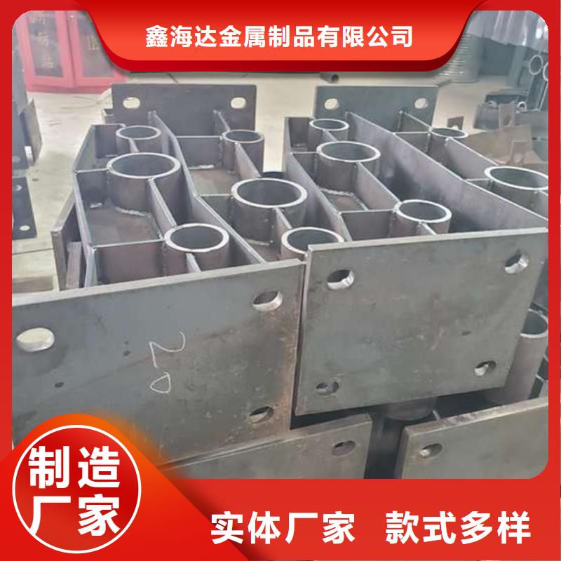 不銹鋼復(fù)合管護(hù)欄防護(hù)欄批發(fā)價格