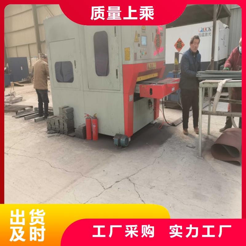 護欄燈光防撞護欄價格合理