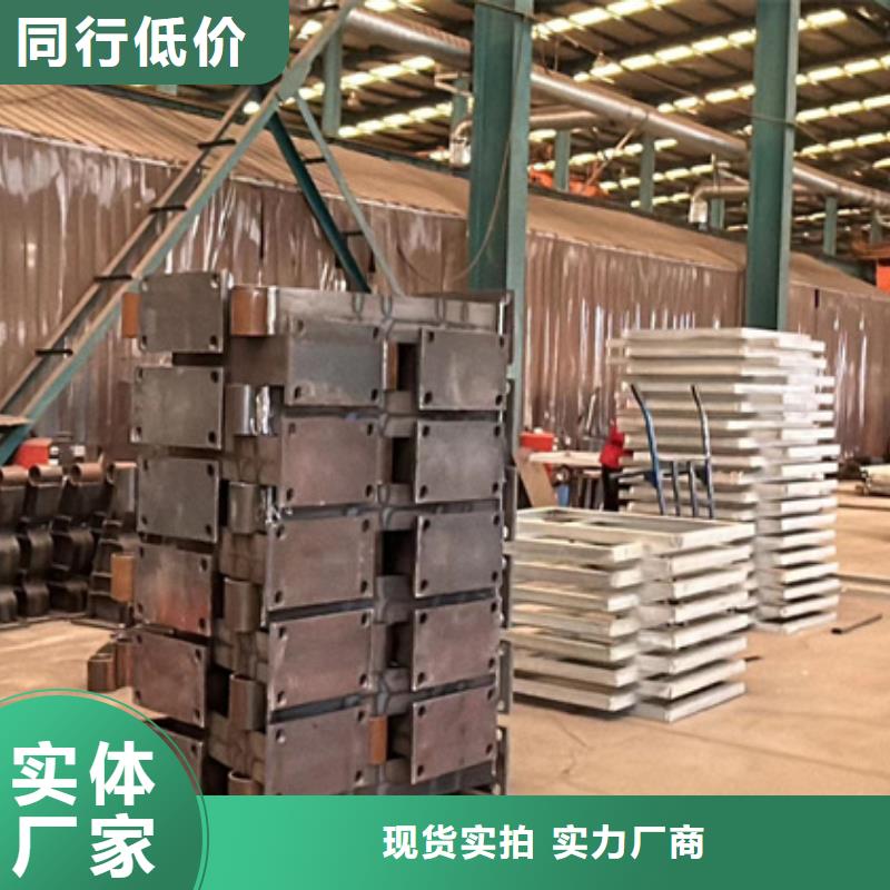 护栏1国道抗冲击围栏严格把控每一处细节