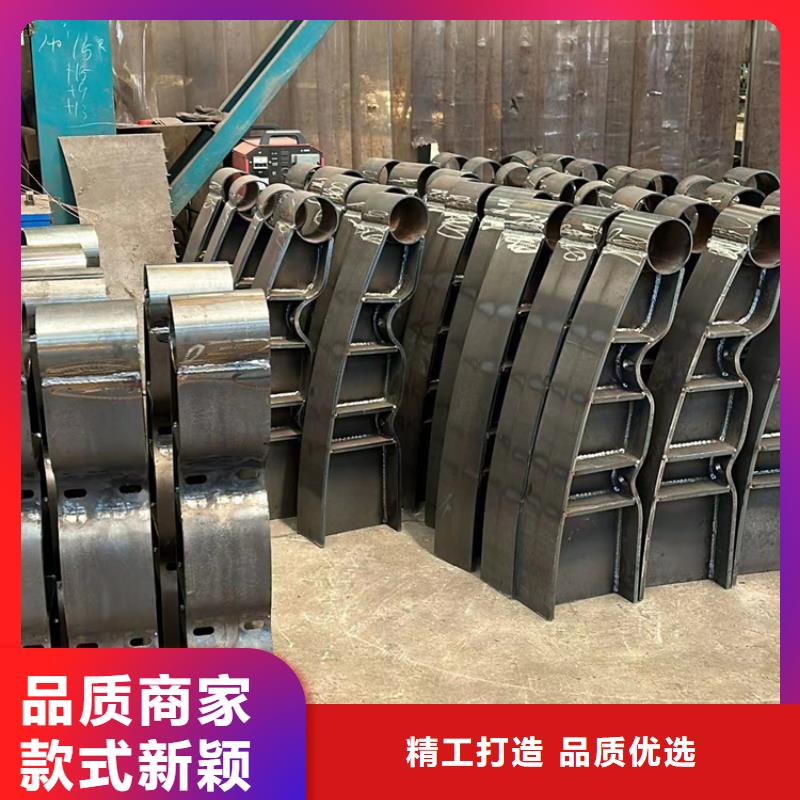 不銹鋼復(fù)合管橋梁防撞護(hù)欄用心做好每一件產(chǎn)品
