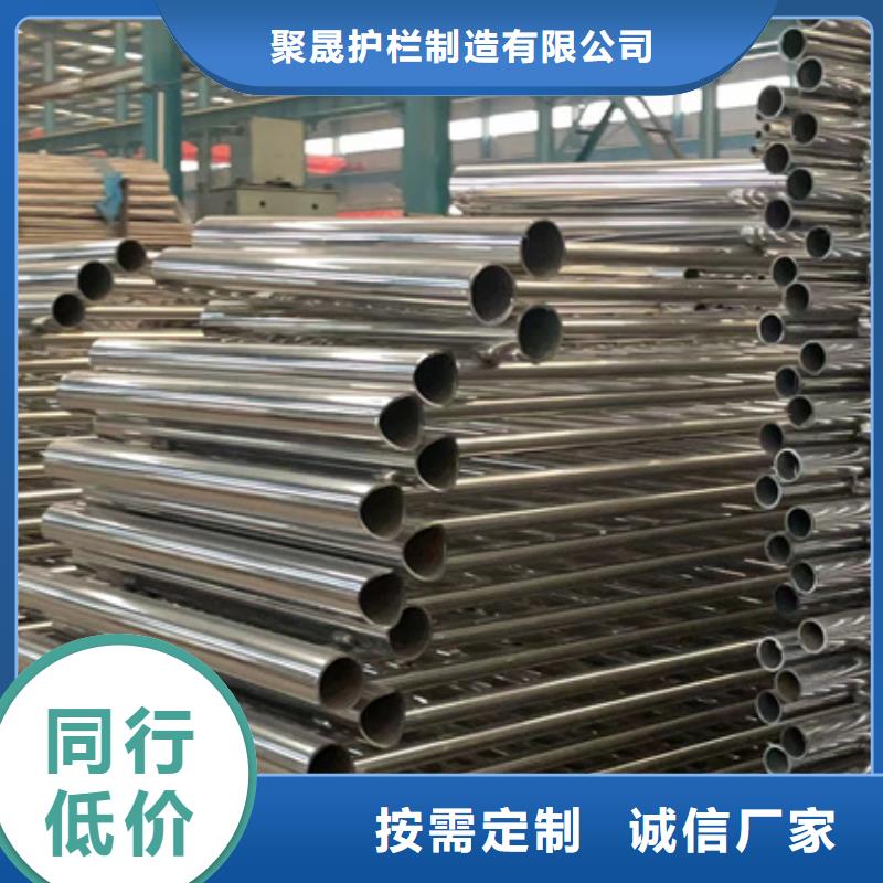 道路護(hù)欄立柱每個細(xì)節(jié)都嚴(yán)格把關(guān)