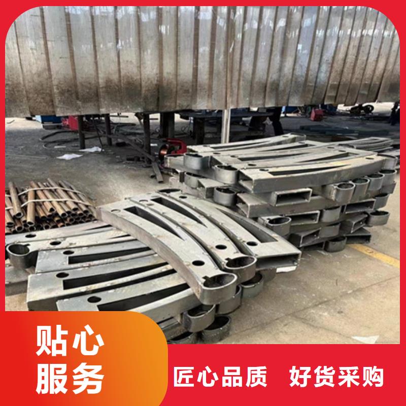 304不銹鋼復合管護欄的廠家-聚晟護欄制造有限公司