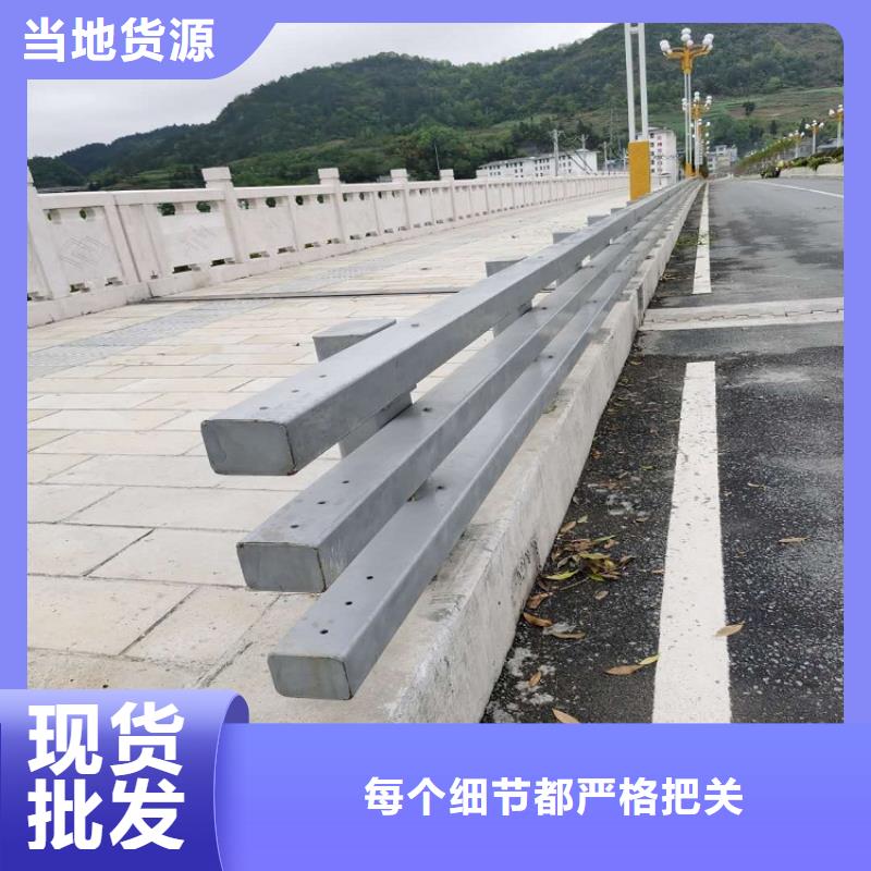 護欄廠家鋼板立柱用心制造