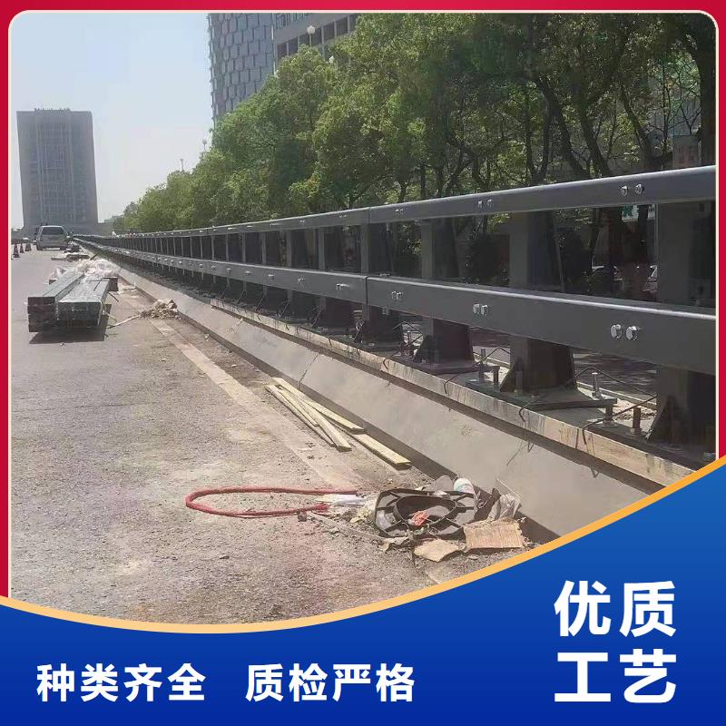 不锈钢护栏栏杆铁艺道路护栏直接工厂