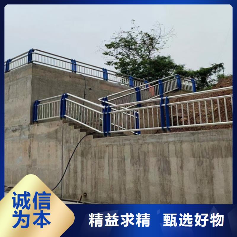 【道路護(hù)欄】 立柱橋梁防撞護(hù)欄專業(yè)完善售后