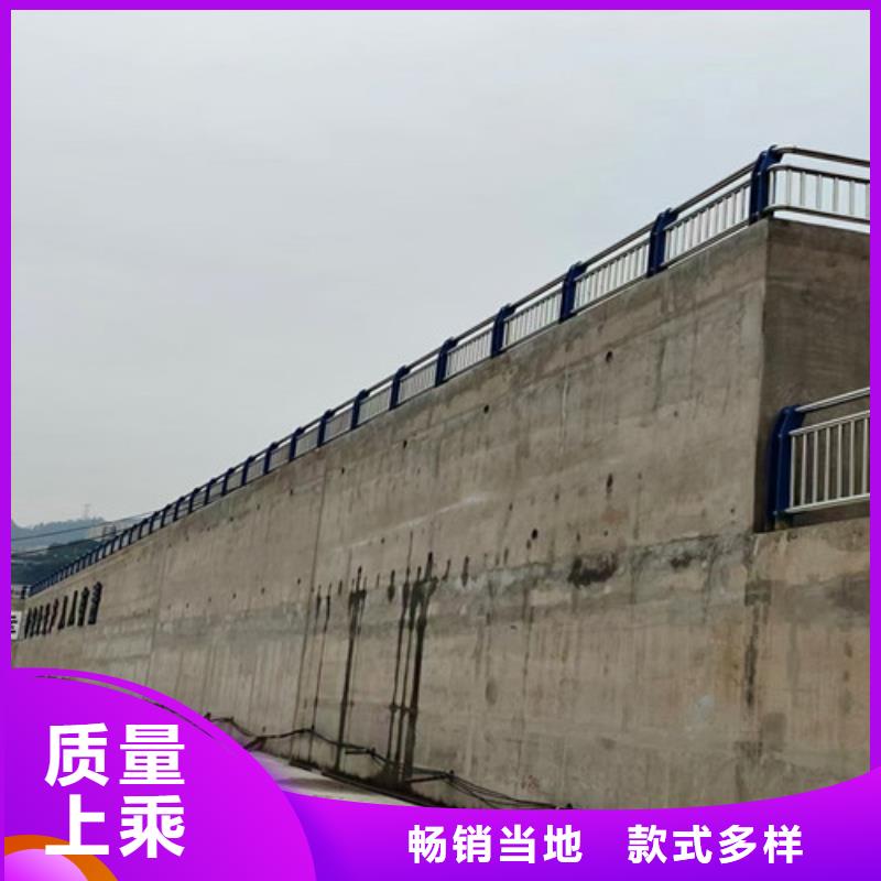 道路護欄防撞立柱一致好評產品