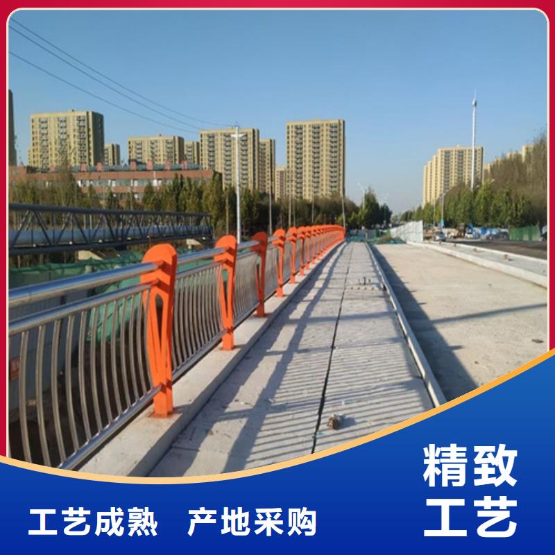 道路护栏立柱桥梁防撞护栏大量现货供应