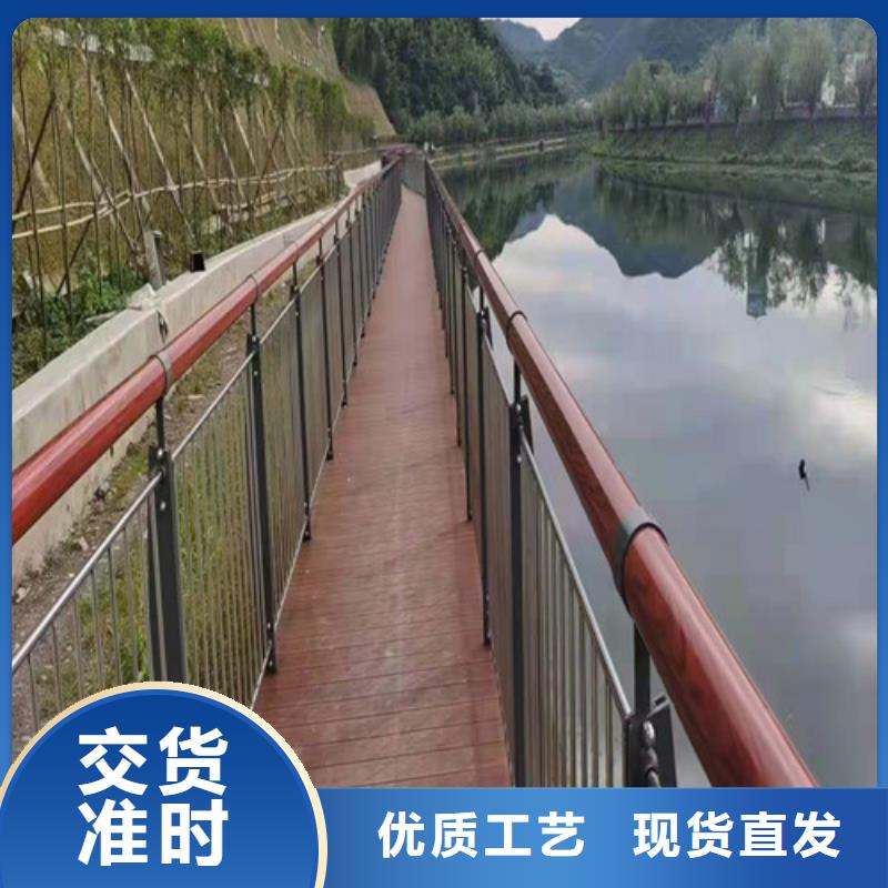 道路護(hù)欄防撞護(hù)欄出廠嚴(yán)格質(zhì)檢