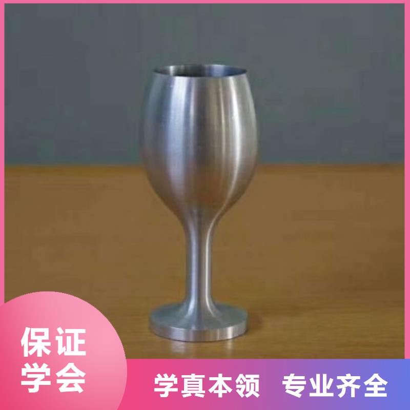 【數(shù)控學(xué)校】_汽修班全程實(shí)操
