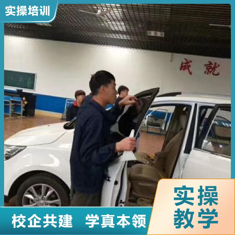 汽修培訓學校哪個學校能學廚師烹飪報名優惠