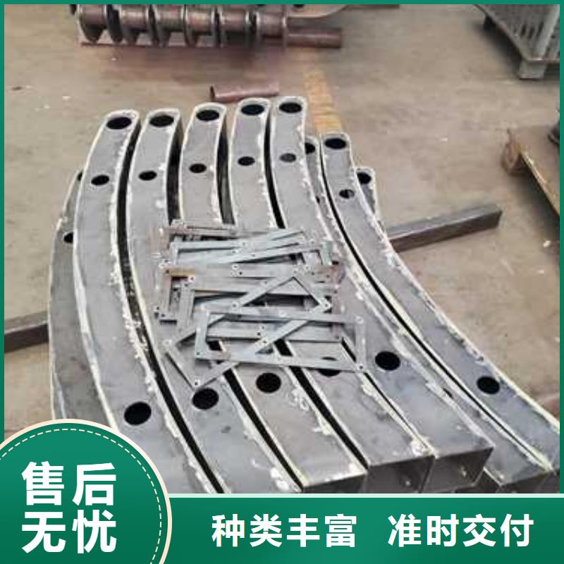 不銹鋼復(fù)合管隔離護(hù)欄、不銹鋼復(fù)合管隔離護(hù)欄生產(chǎn)廠家-誠(chéng)信經(jīng)營(yíng)