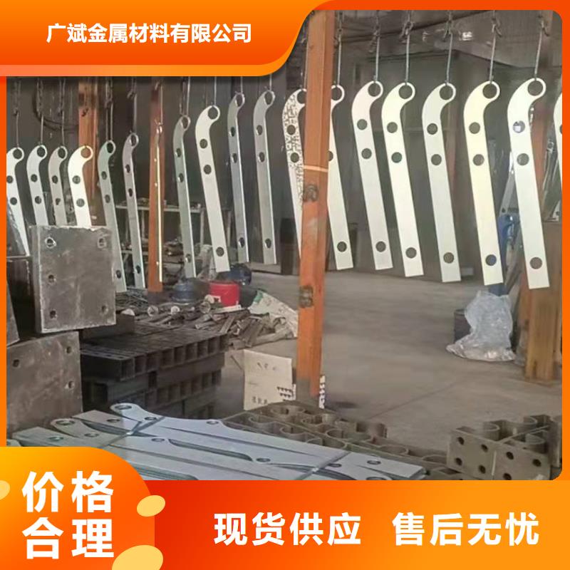 不銹鋼復(fù)合管隔離護(hù)欄、不銹鋼復(fù)合管隔離護(hù)欄生產(chǎn)廠家-誠信經(jīng)營