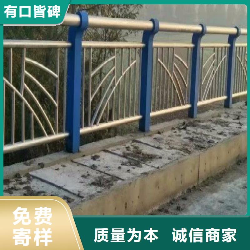 有現(xiàn)貨的金屬梁柱式中央防撞護欄生產(chǎn)廠家
