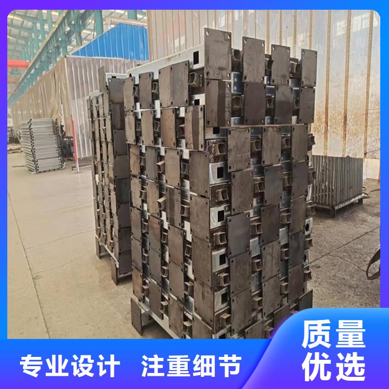 橋梁護欄不銹鋼復合管欄桿大廠生產(chǎn)品質(zhì)