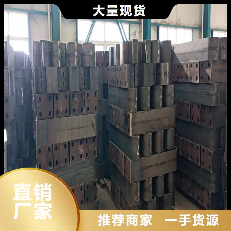 護(hù)欄不銹鋼復(fù)合管護(hù)欄款式新穎