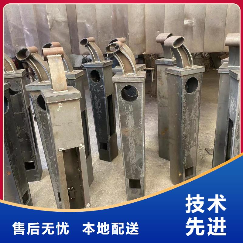 桥梁钢防护栏杆图片