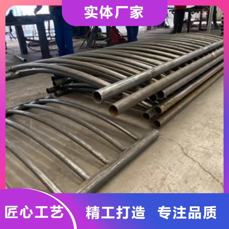 防撞护栏应用广泛