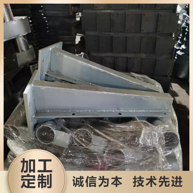 公路防撞护栏现货供应-可定制