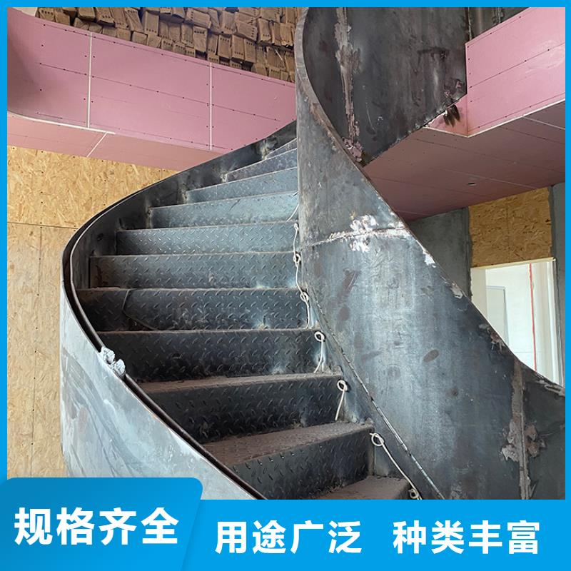 工程弧形鋼結構旋轉梯現貨直供