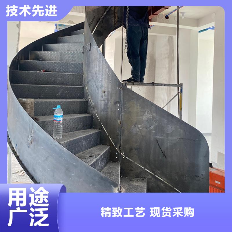 南阳市淅川钢结构玻璃旋转楼梯钢化玻璃扶手