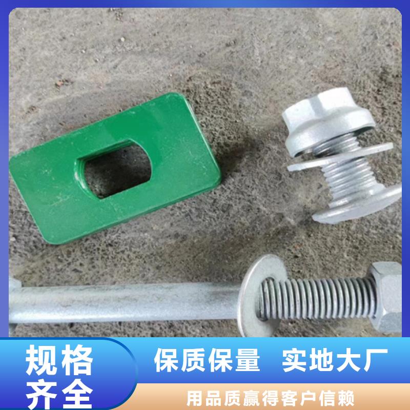 高速公路三波波形護(hù)欄每100米護(hù)欄報價
