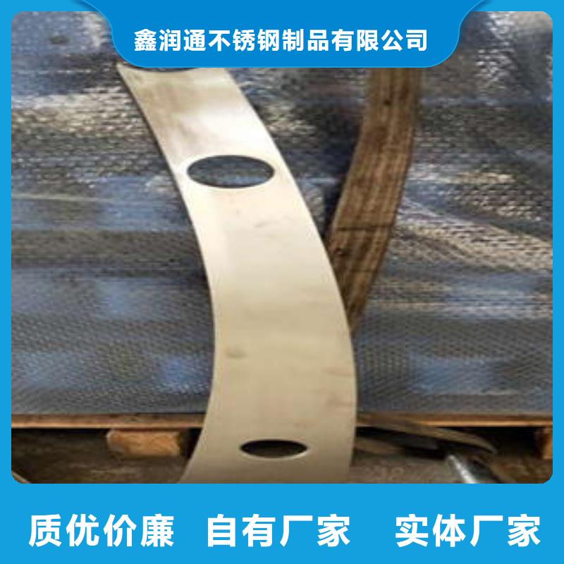 道路隔離欄桿-橋梁護(hù)欄生產(chǎn)廠家細(xì)節(jié)決定成敗